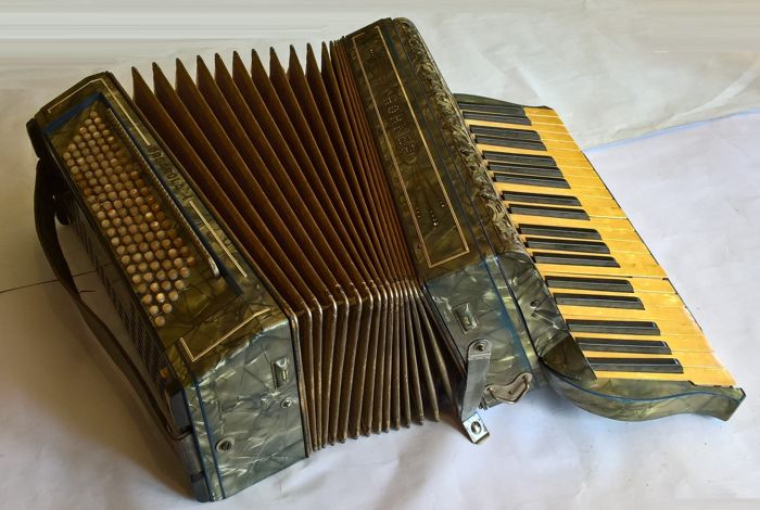 hohner piano accordion serial numbers